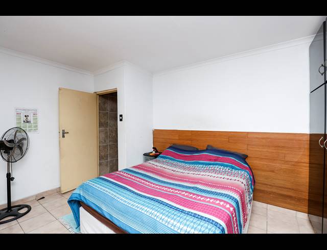 3 BEDROOM FREEHOLD FOR SALE IN NEWLANDS WEST